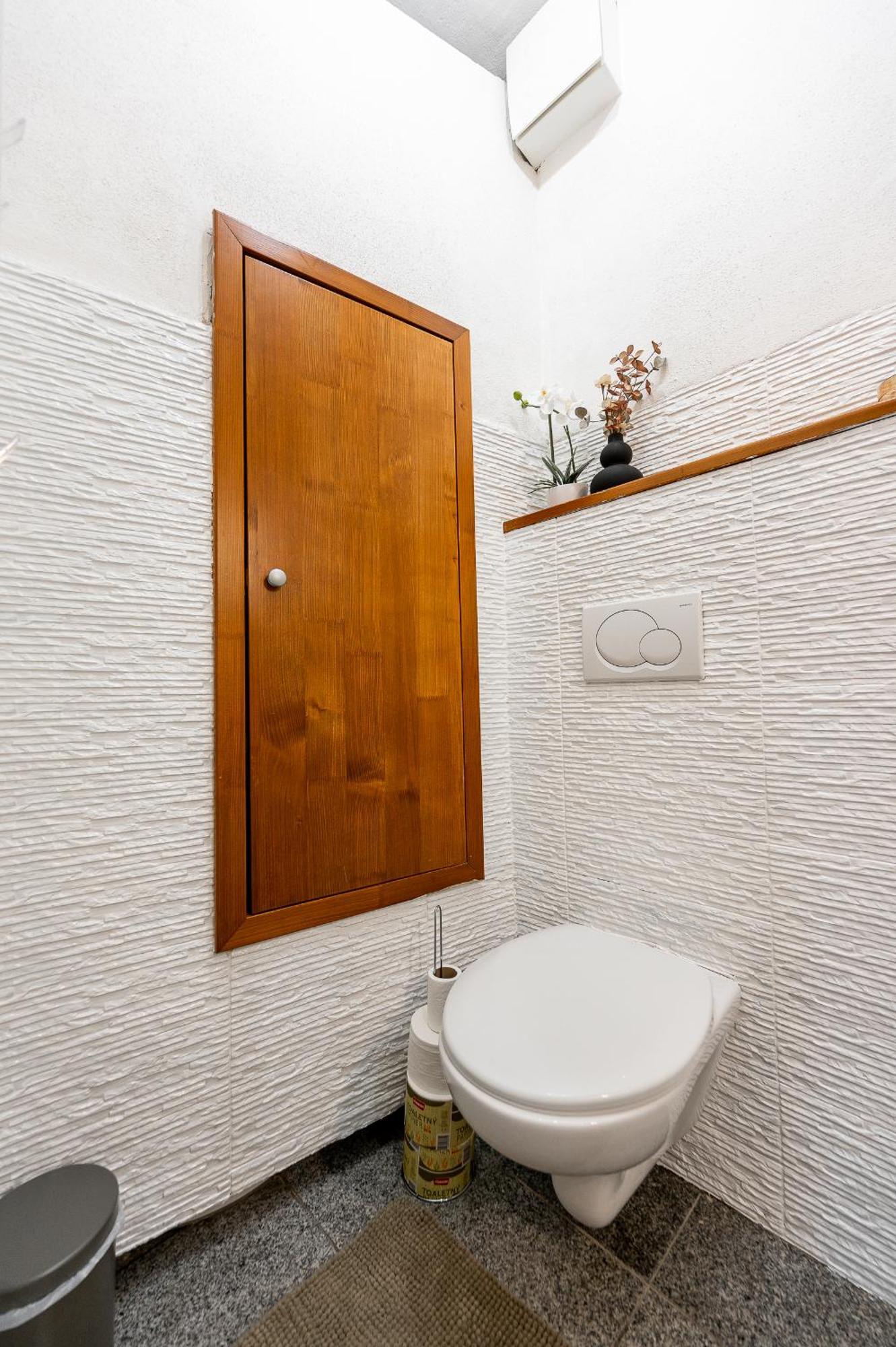 K1 Piatok Sobota Disco Cez Tyzden Tichy Apartman Кошице Екстериор снимка