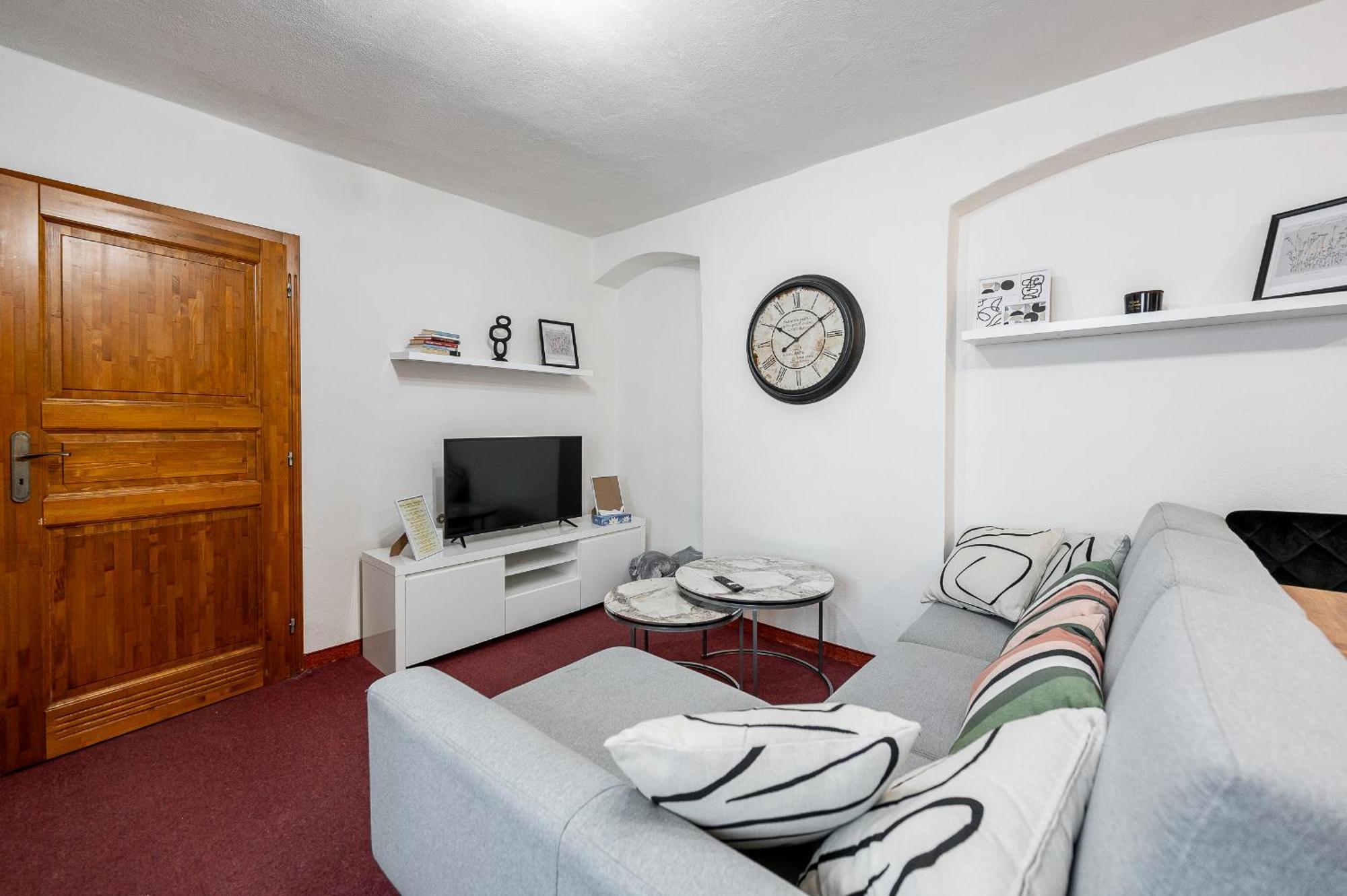 K1 Piatok Sobota Disco Cez Tyzden Tichy Apartman Кошице Екстериор снимка