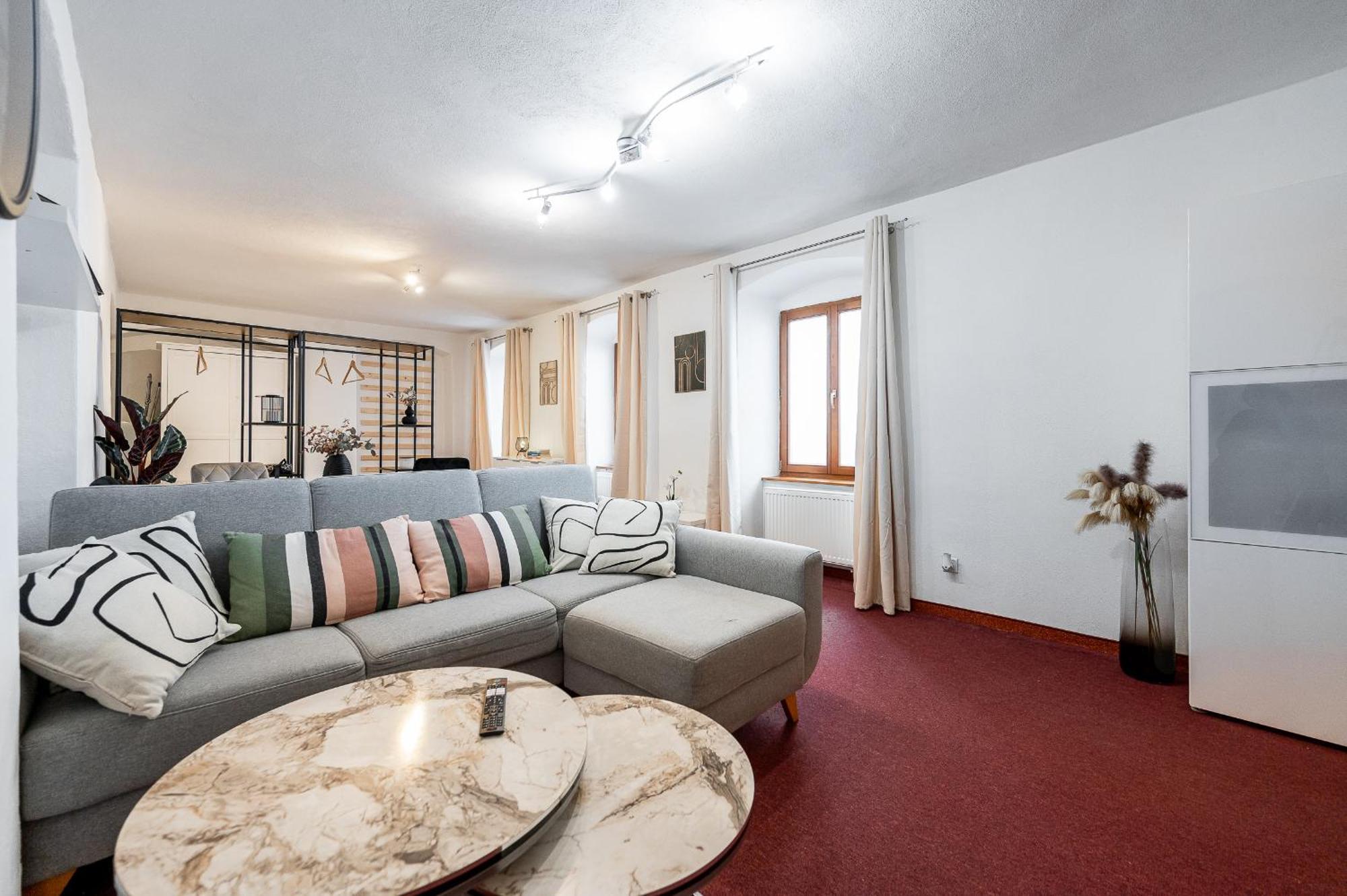 K1 Piatok Sobota Disco Cez Tyzden Tichy Apartman Кошице Екстериор снимка